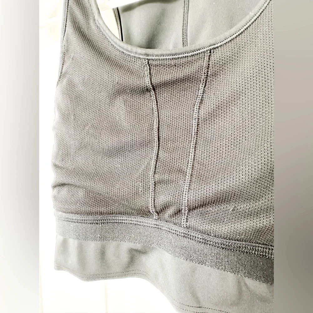 Athleta Women’s Black Athletic Sports Bra - Size Small